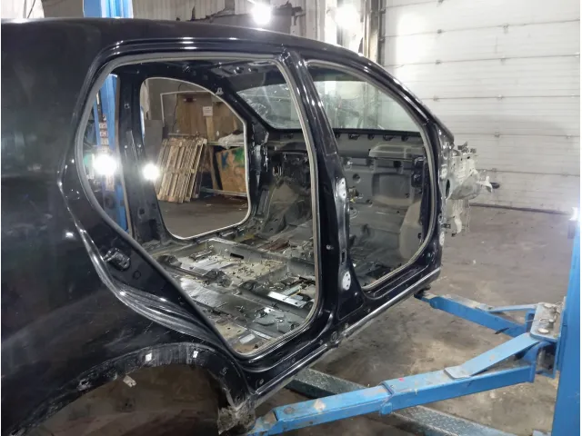 Порог со стойкой правый SsangYong Actyon