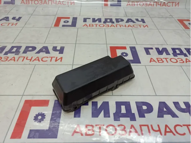 Крышка блока предохранителей SsangYong Actyon  8297334020