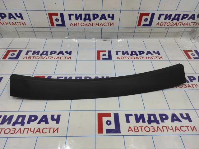 Обшивка двери багажника центральная Ssang Yong Actyon New 7387034000.