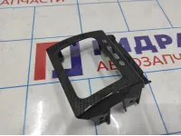 Накладка дефлектора левого Ssang Yong Actyon New 7653034010.