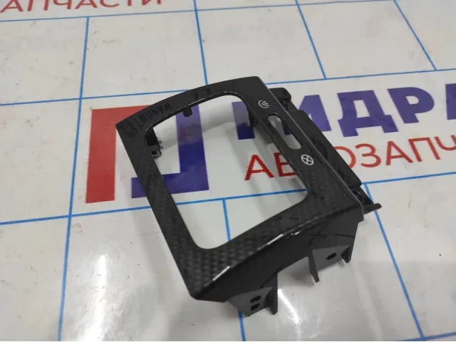 Накладка дефлектора левого Ssang Yong Actyon New 7653034010.