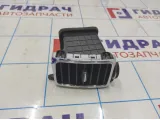 Дефлектор воздушный центральный правый Ssang Yong Actyon New 6962A34001.