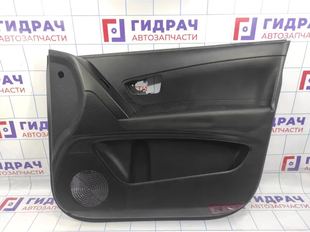 Обшивка двери передней правой Ssang Yong Actyon New 7222134060.