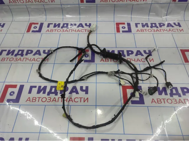 Проводка двери багажника Ssang Yong Actyon New 8275034010.