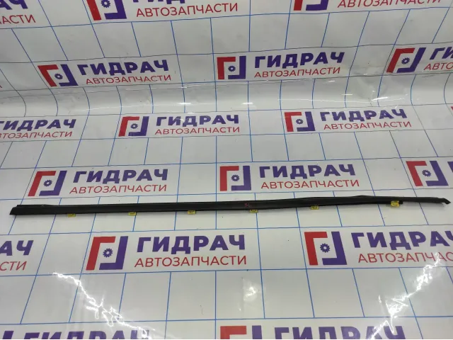 Накладка стекла заднего левого Ssang Yong Actyon New 7351034002.