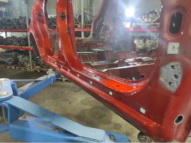 Порог со стойкой правый Ssang Yong Actyon New .