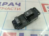 Кнопка стеклоподъемника передняя правая SsangYong Actyon Sport 8583009010