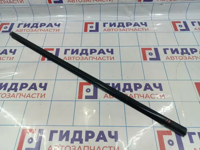 Накладка стекла переднего правого SsangYong Actyon Sport 7252009000