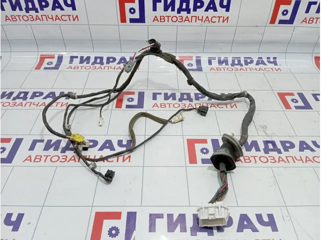 Проводка двери передней правой SsangYong Actyon Sports8271031012