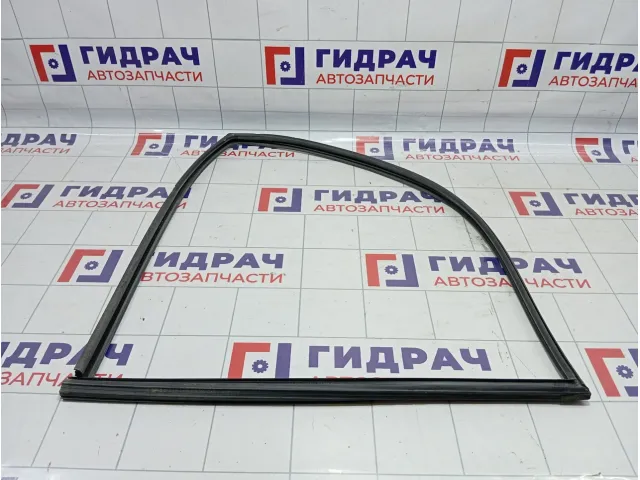 Уплотнитель стекла двери передней правой SsangYong Actyon Sports7238109000