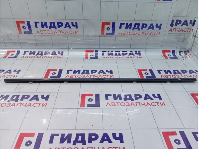 Молдинг стекла двери передней левой SsangYong Actyon Sports 7251009000