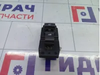 Кнопка стеклоподъемника передняя правая SsangYong Actyon Sports 8583009010