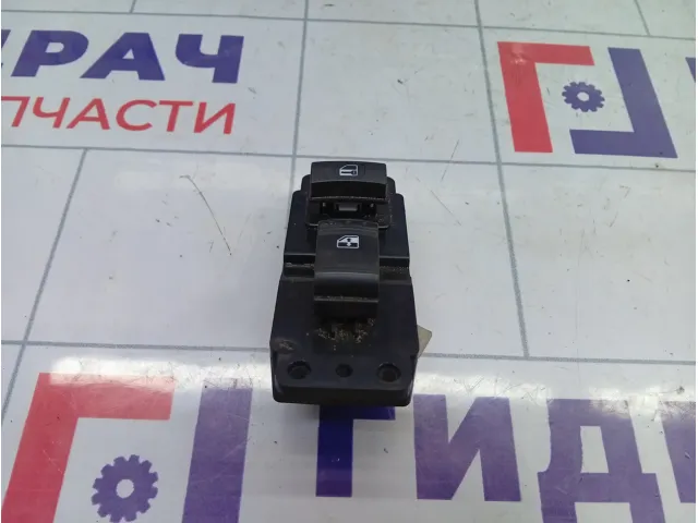 Кнопка стеклоподъемника передняя правая SsangYong Actyon Sports 8583009010