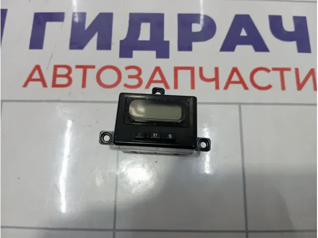 Часы SsangYong Actyon Sports 8111031000