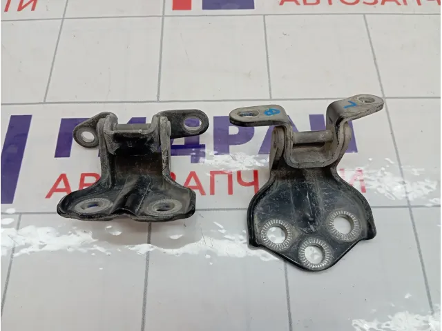 Петли двери задней левой SsangYong Kyron