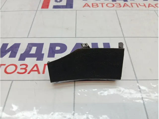 Накладка торпедо SsangYong Kyron 7798531000