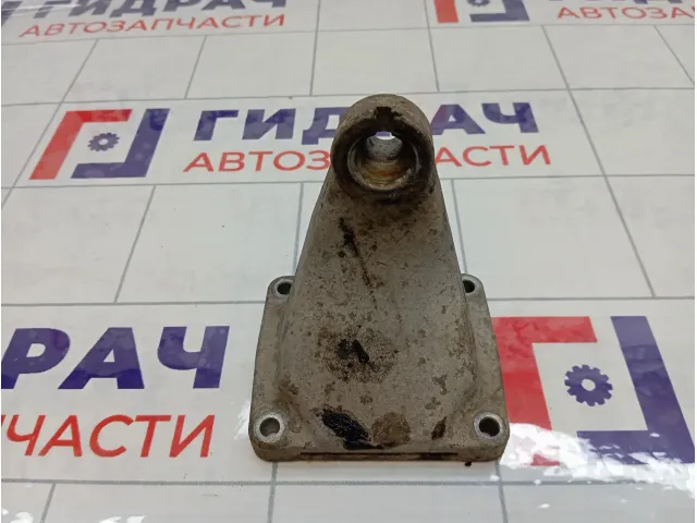 Кронштейн двигателя правый SsangYong Kyron A6652231204