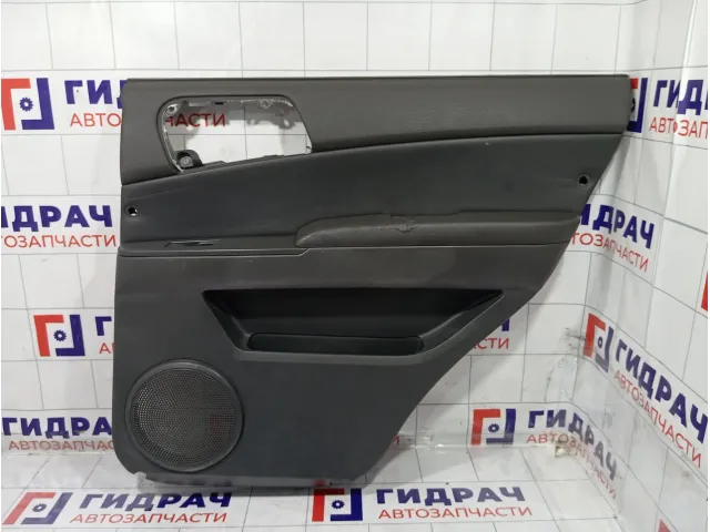 Обшивка двери задней правой SsangYong Kyron