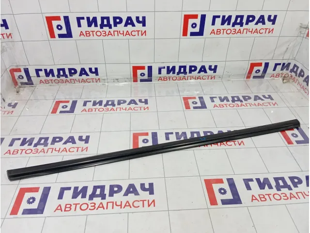 Накладка стекла заднего правого SsangYong Kyron 7322209000