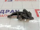 Замок капота SsangYong Kyron 7111009000