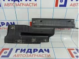 Накладка порога Ssang Yong Actyon New 7748034000LBA. Царапины.