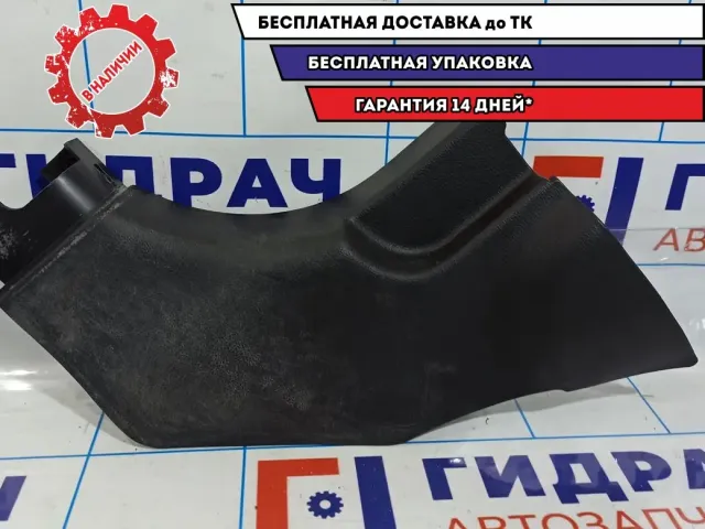Обшивка стойки передней левой нижняя Ssang Yong Actyon New 7737034000LBA. Потертости.