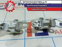 Петли двери передней левой Ssang Yong Actyon New . Комплект.