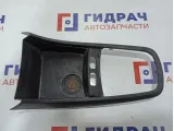 Накладка передней консоли Ssang Yong Actyon New 7792234050LBA. Потертости.