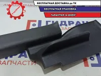 Накладка порога задняя парвая внутренняя Ssang Yong Actyon New 7748034000LBA. Потерстости.