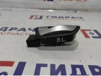 Ручка двери задней внутренняя левая Ssang Yong Actyon New 7341034012. Царапина.