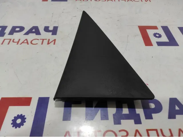 Накладка двери задней правой Ssang Yong Actyon New 7320634030. Уголок внутрений.