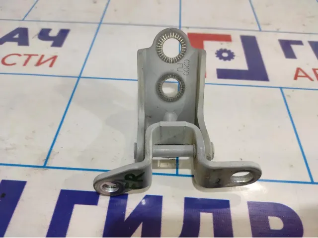 Петля двери передней правой верхняя Ssang Yong Actyon New 6282034001.