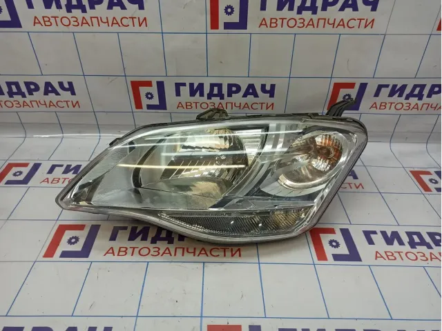 Фара левая Ssang Yong Actyon New 8310134100.