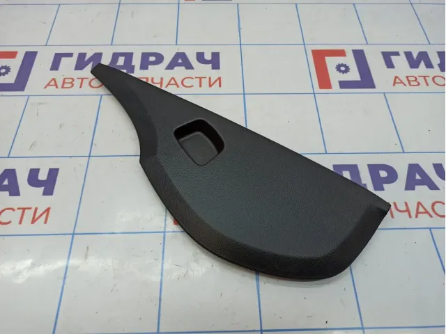 Накладка торпедо левая Ssang Yong Actyon New . С торца.