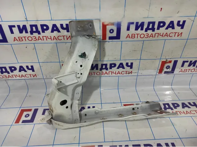 Элемент передней панели Ssang Yong Actyon New 5720134151. Правая часть.