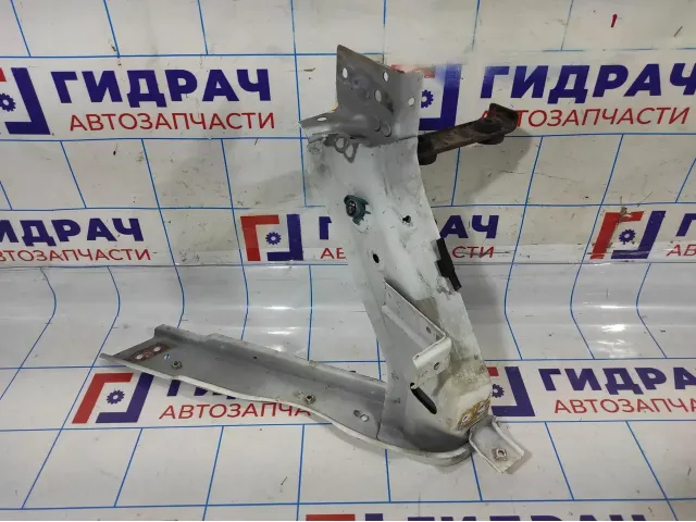 Элемент передней панели Ssang Yong Actyon New 5710134150. Левая часть.