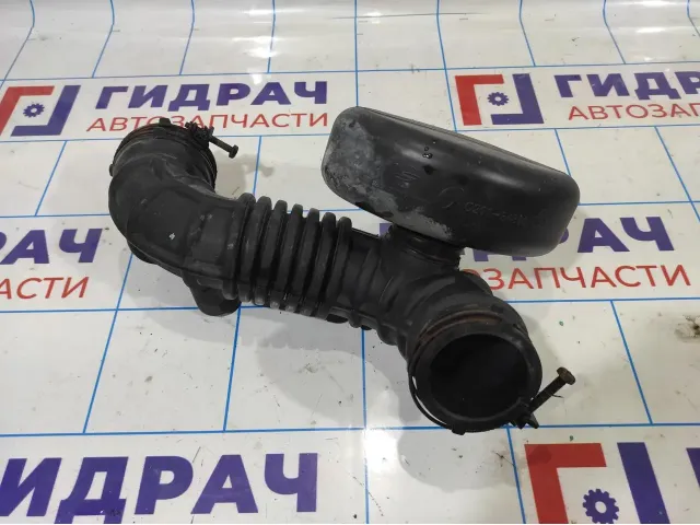 Патрубок воздушного фильтра Ssang Yong Actyon New 2355034302.