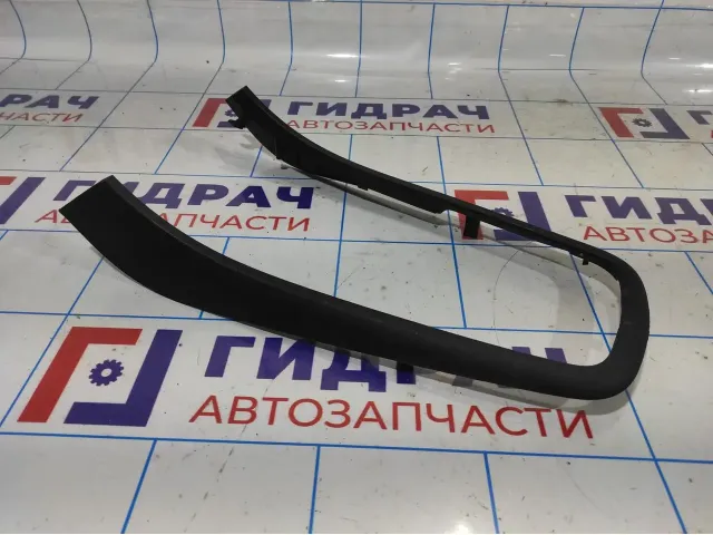 Накладка центральной консоли Ssang Yong Actyon New 7792134000LBA.