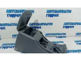 Подлокотник Ssang Yong Kyron 7791131000. Дефект. Царапины.