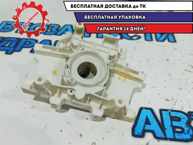 Кронштейн подрулевых переключателей Ssang Yong Kyron 8591009300.