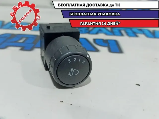 Кнопка корректора фар Ssang Yong Kyron 8136009000.
