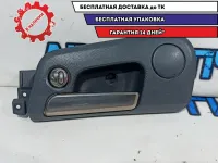 Ручка двери задней внутренняя левая Ssang Yong Kyron 7341109000. Потертость.