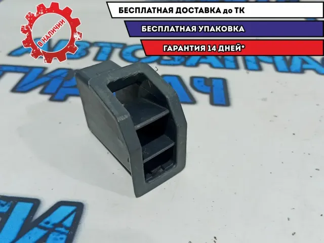 Дефлектор воздушный в подлокотник правый Ssang Yong Kyron 7795631000ABQ.