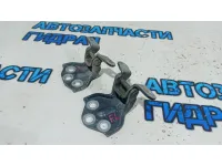 Петли двери передней левой Ssang Yong Kyron .