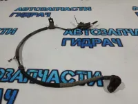 Датчик ABS задний левый Hyundai H1/Grand Starex 956804H100