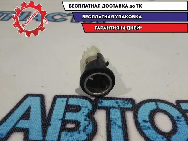 Гнездо прикуривателя Renault Sandero Stepway 2 253312923R.
