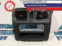 Накладка декоративная Renault Sandero Stepway 2 682604797R.
