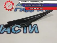 Накладка лобового стекла правая Renault Sandero Stepway 2 668223701R