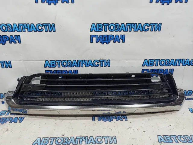 Решетка в бампер Lexus RX350 AL20, 4 поколение 5311248160. Дефекты.