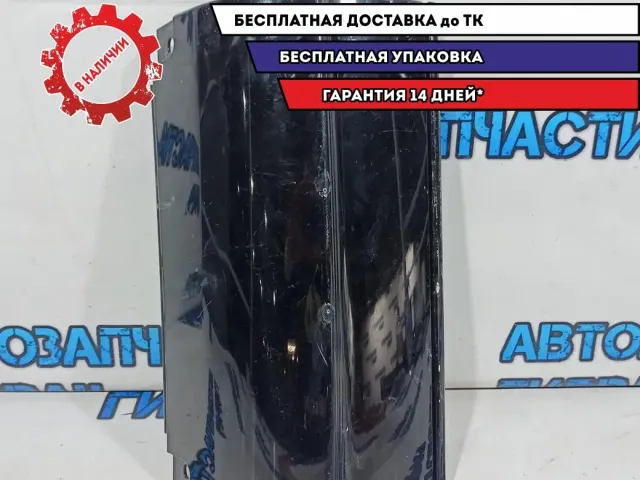 Накладка заднего бампера Lexus LX 570 Urj201  GG52004900. Дефект. Повреждения лакокрасочного покрытия.